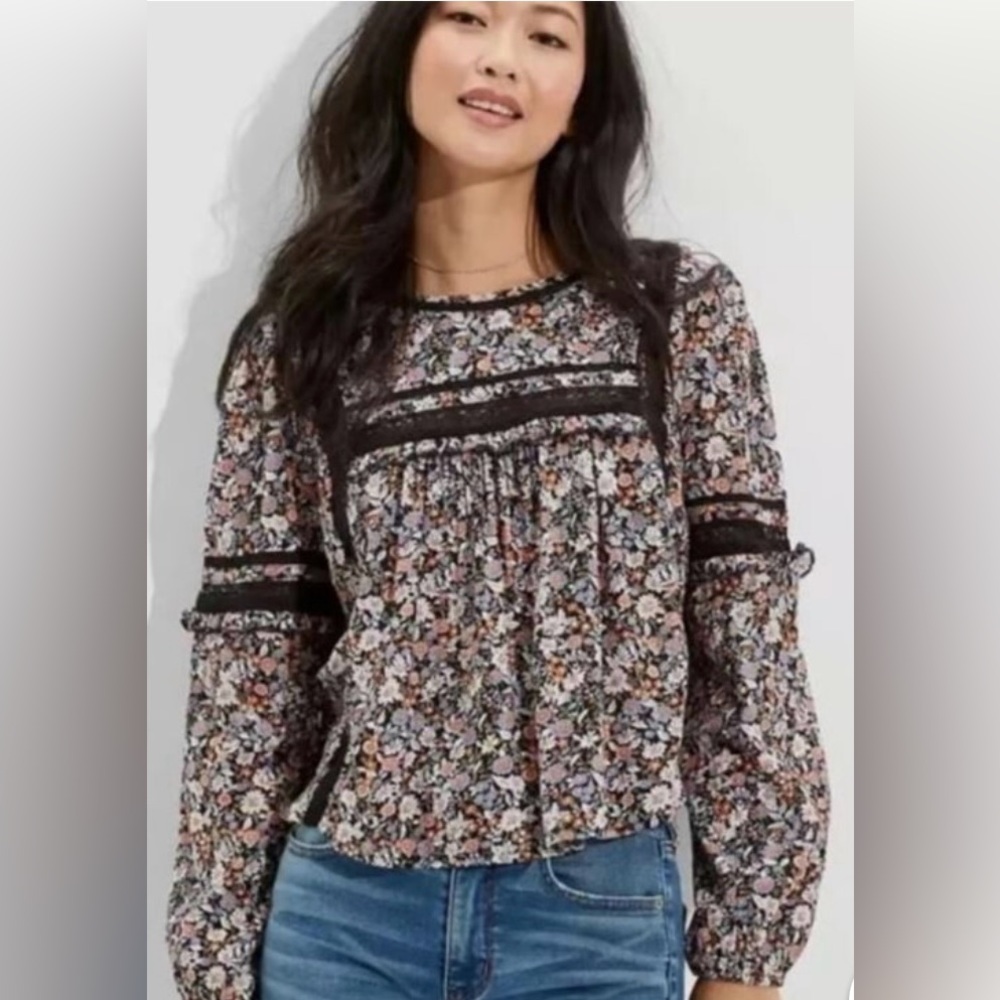 American Eagle Outfitters - Floral Long Sleeve Boho Blouse - Size small